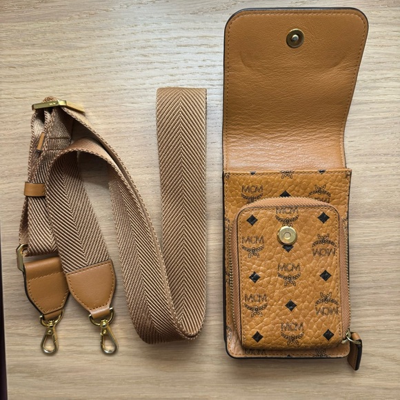 MCM Visetos Crossbody Phone Wallet – Unisex Logo Pouch w/ Strap - Picture 6 of 7